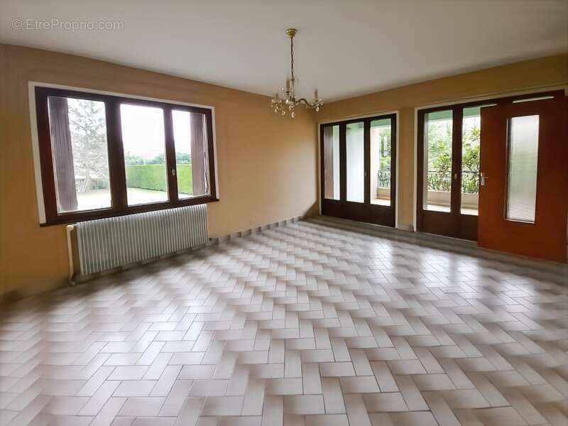 Maison à VERTAIZON