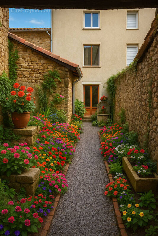 Maison à COGNAC-LA-FORET