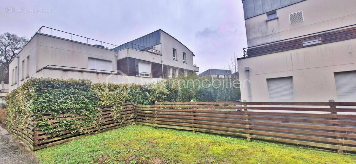 Appartement à SAINTE-GENEVIEVE-DES-BOIS