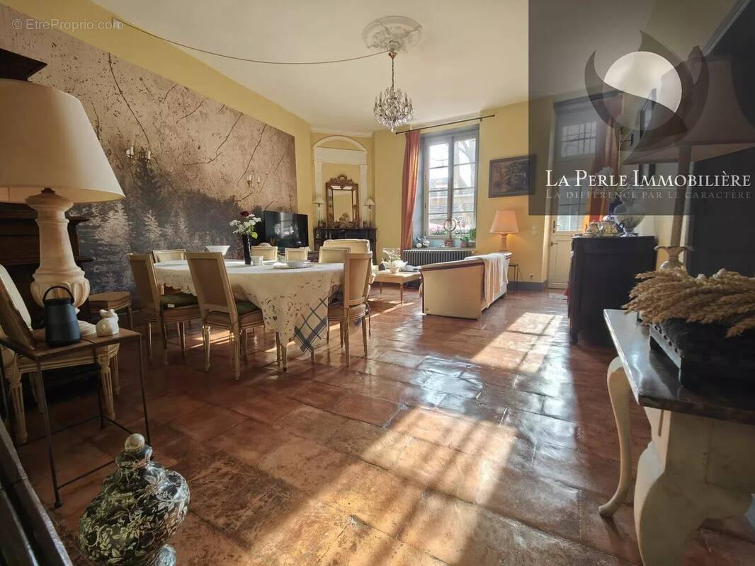 Maison à CAUSSADE