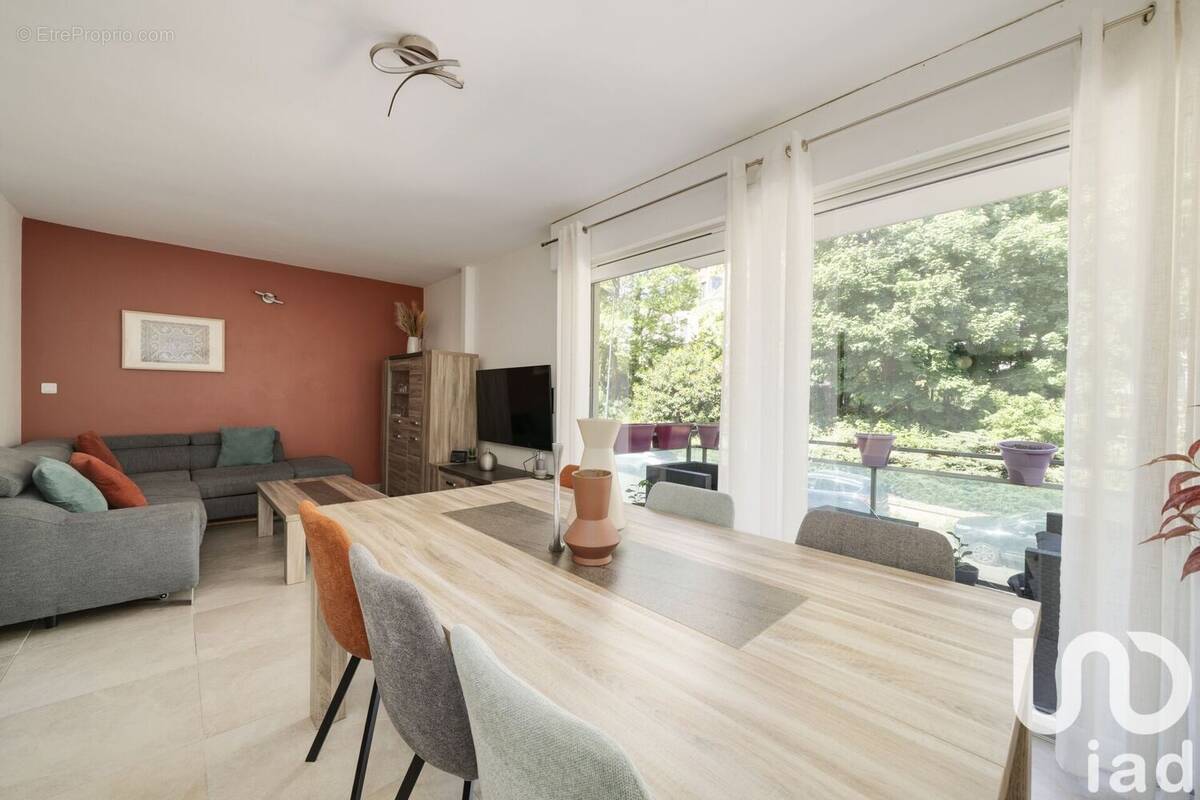 Photo 1 - Appartement à JARVILLE-LA-MALGRANGE