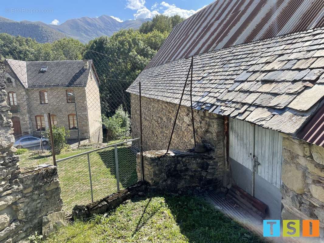 Maison à GARIN