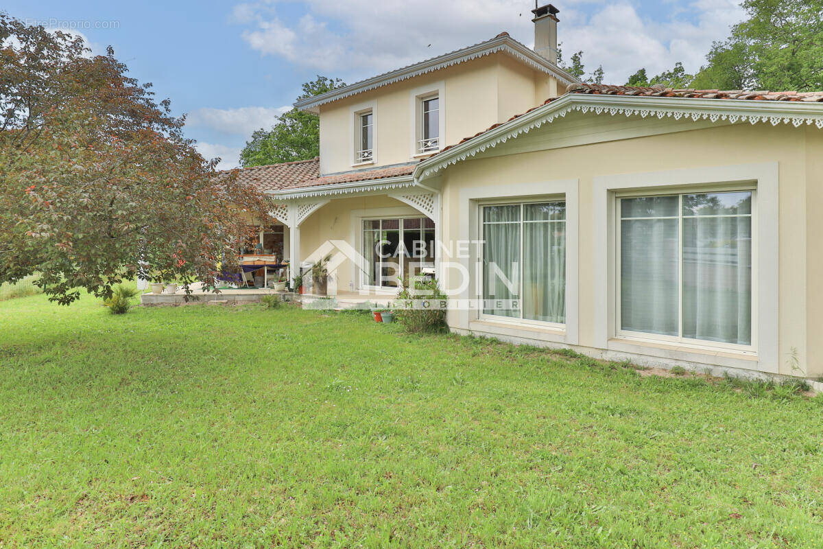 Maison à AUDENGE