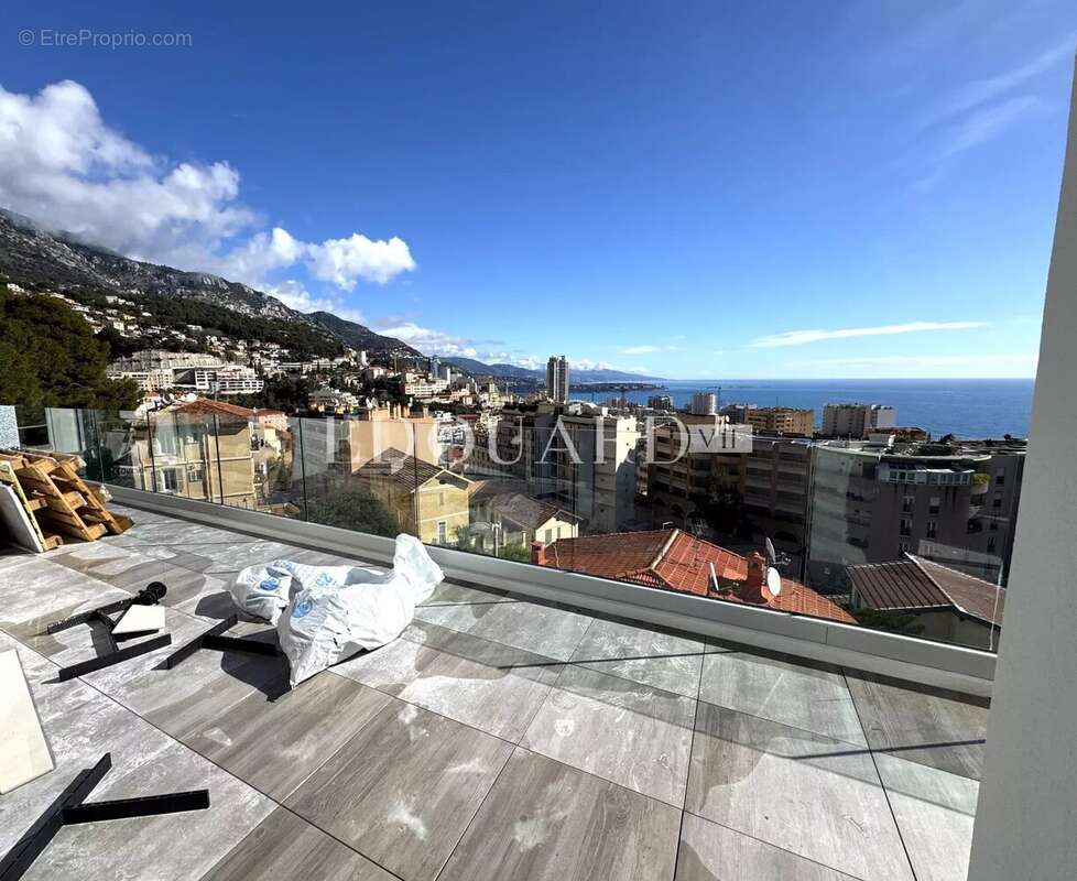 Appartement à BEAUSOLEIL