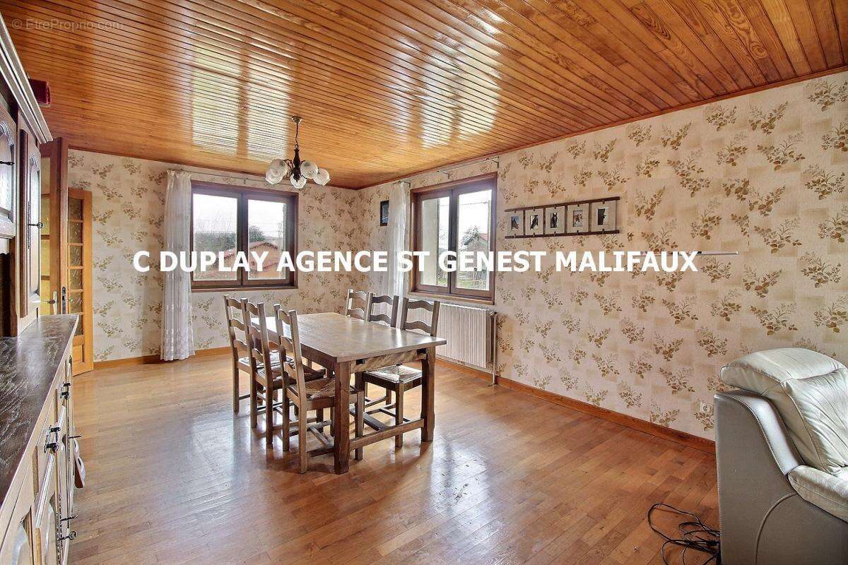 Maison à MARLHES