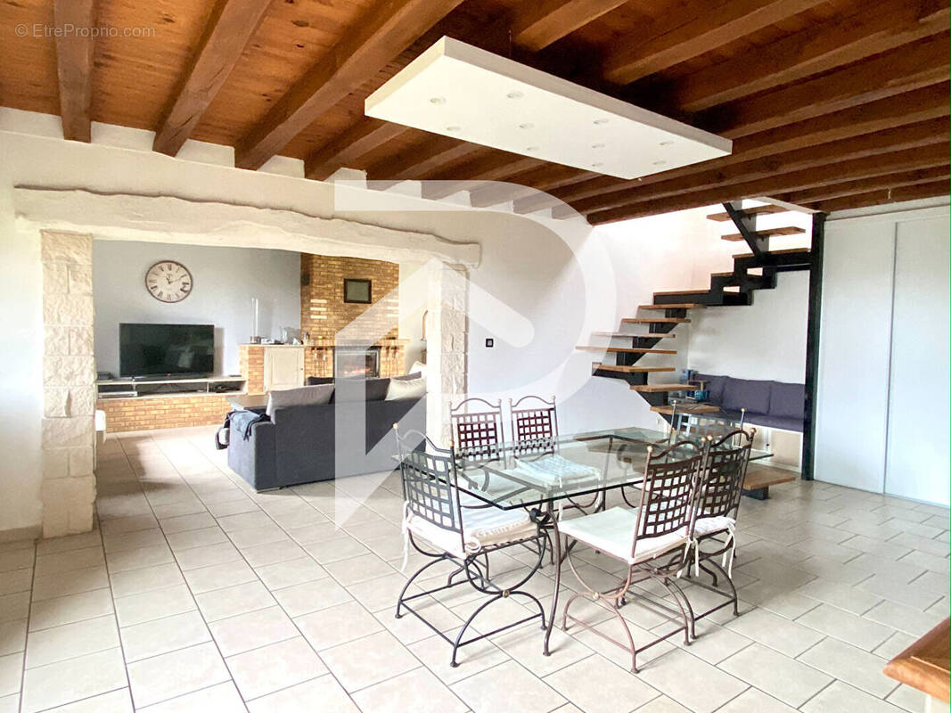 Maison à CONCHES-EN-OUCHE