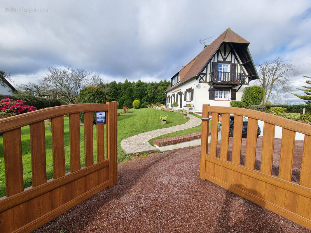 Maison à BERNAY