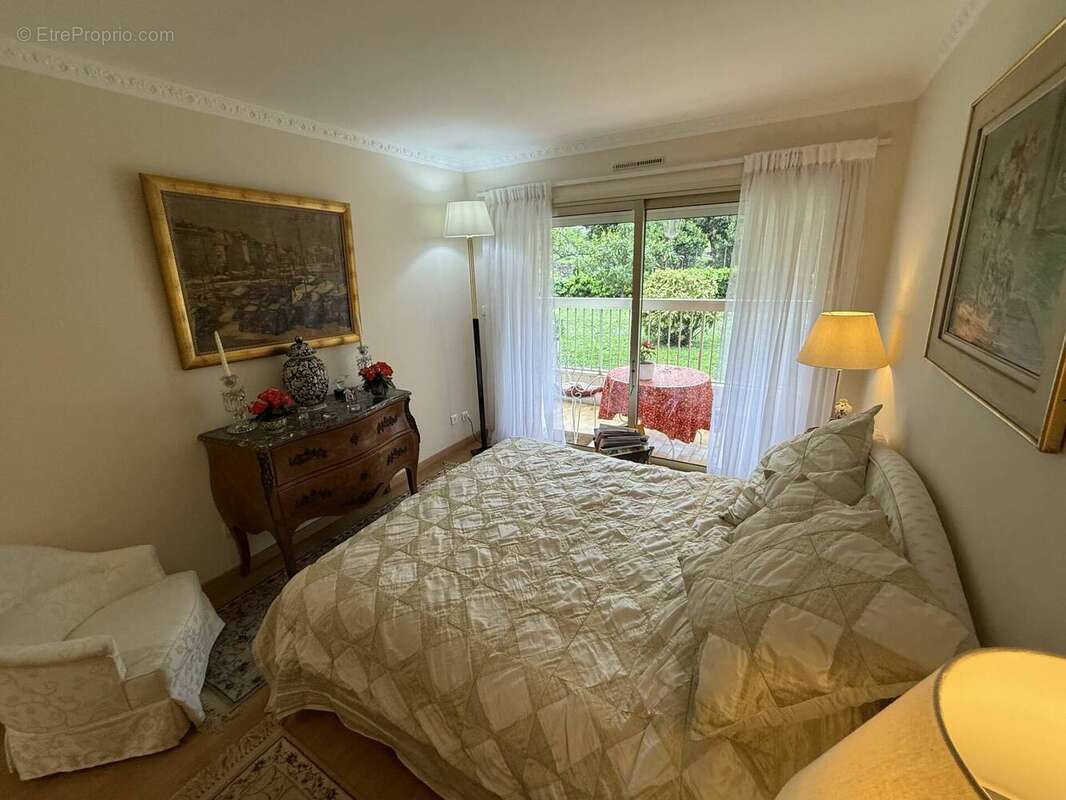 Appartement à LE CANNET