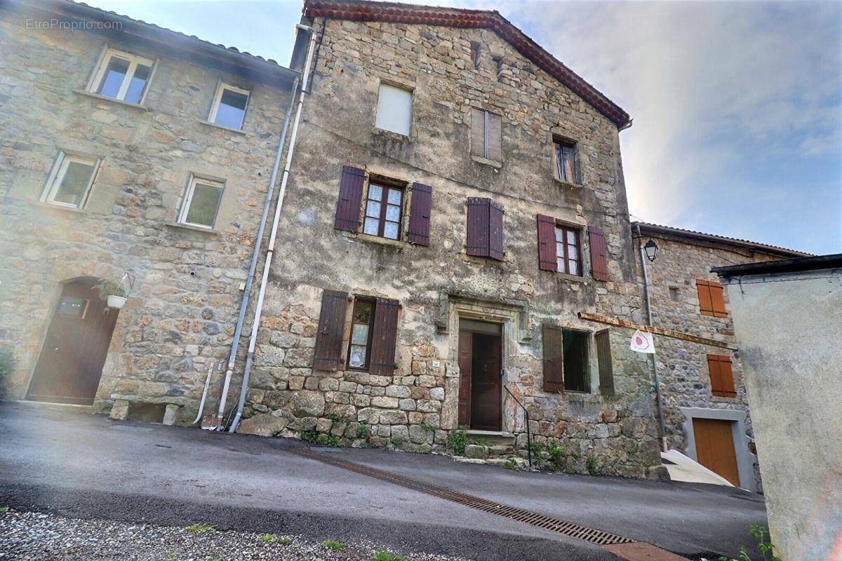 Maison à BURZET