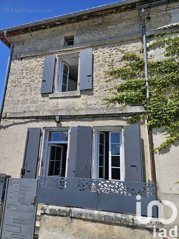 Photo 1 - Maison à LA COURONNE