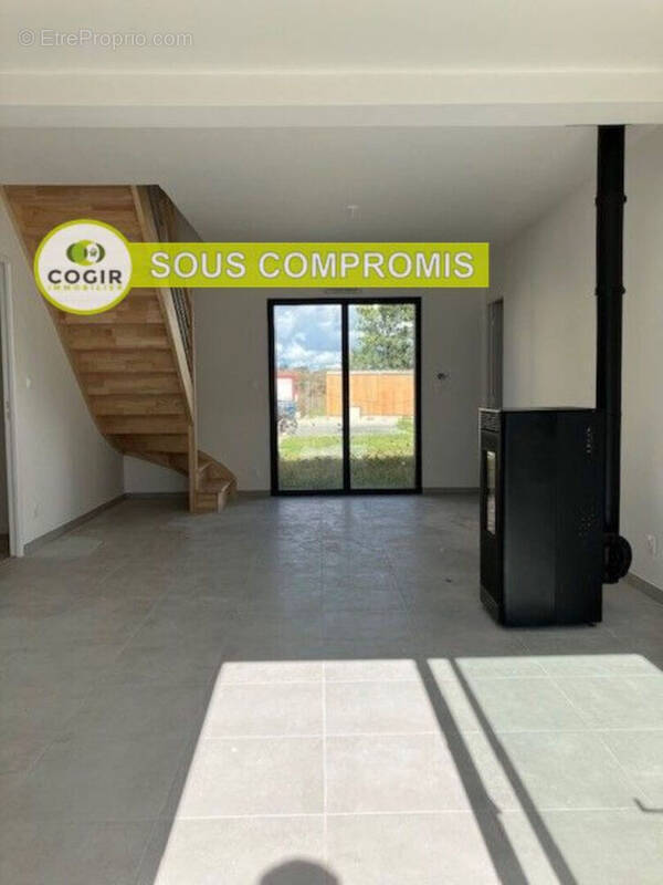 Maison à LE RHEU