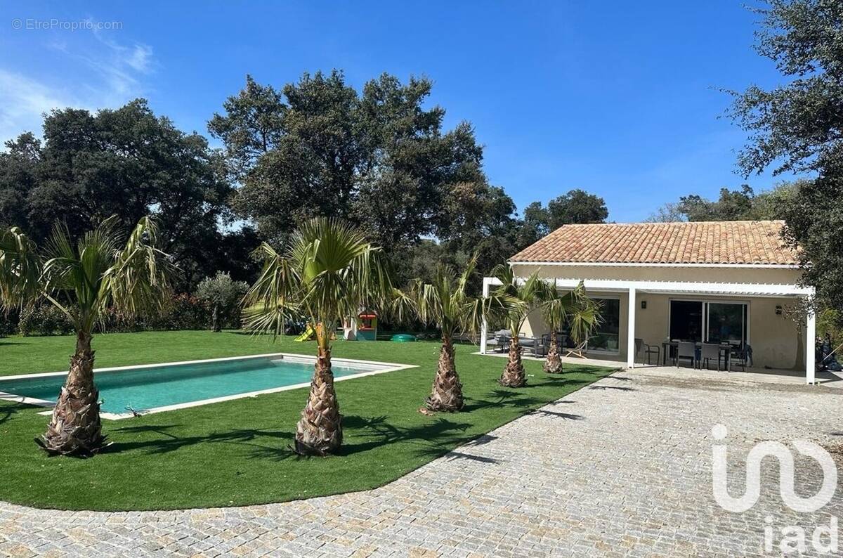 Photo 1 - Maison à LA GARDE-FREINET