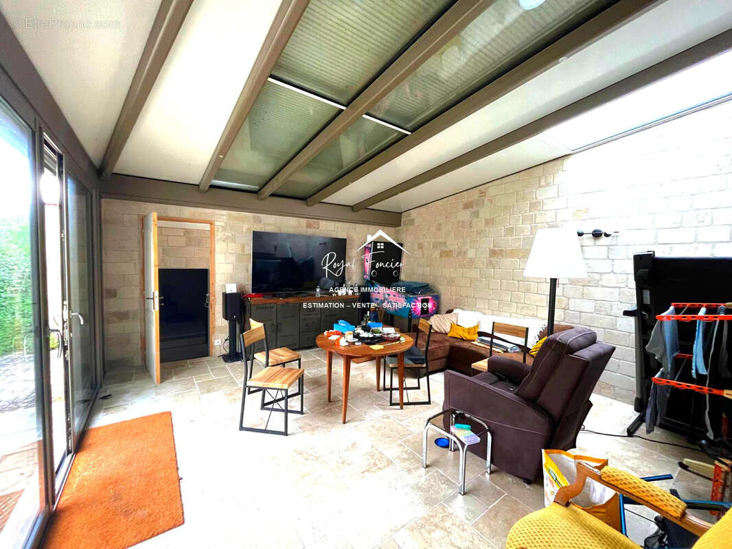 Maison à SAINTE-MAURE-DE-TOURAINE
