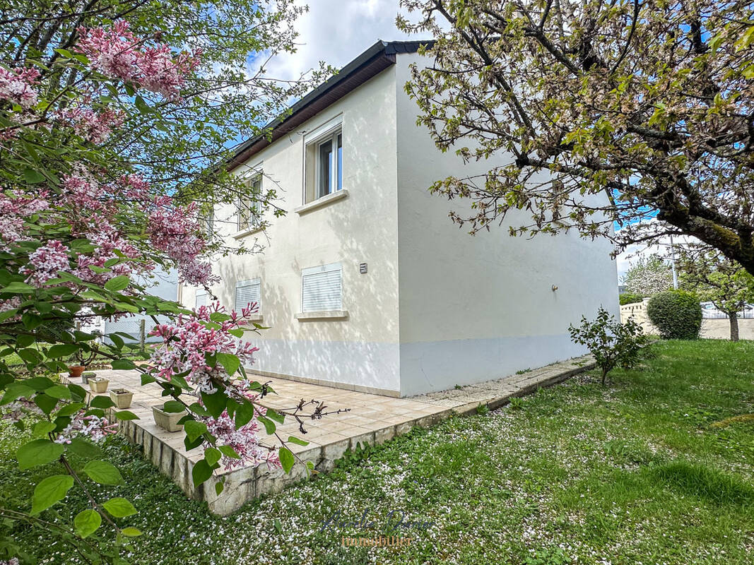 Maison à LUYNES