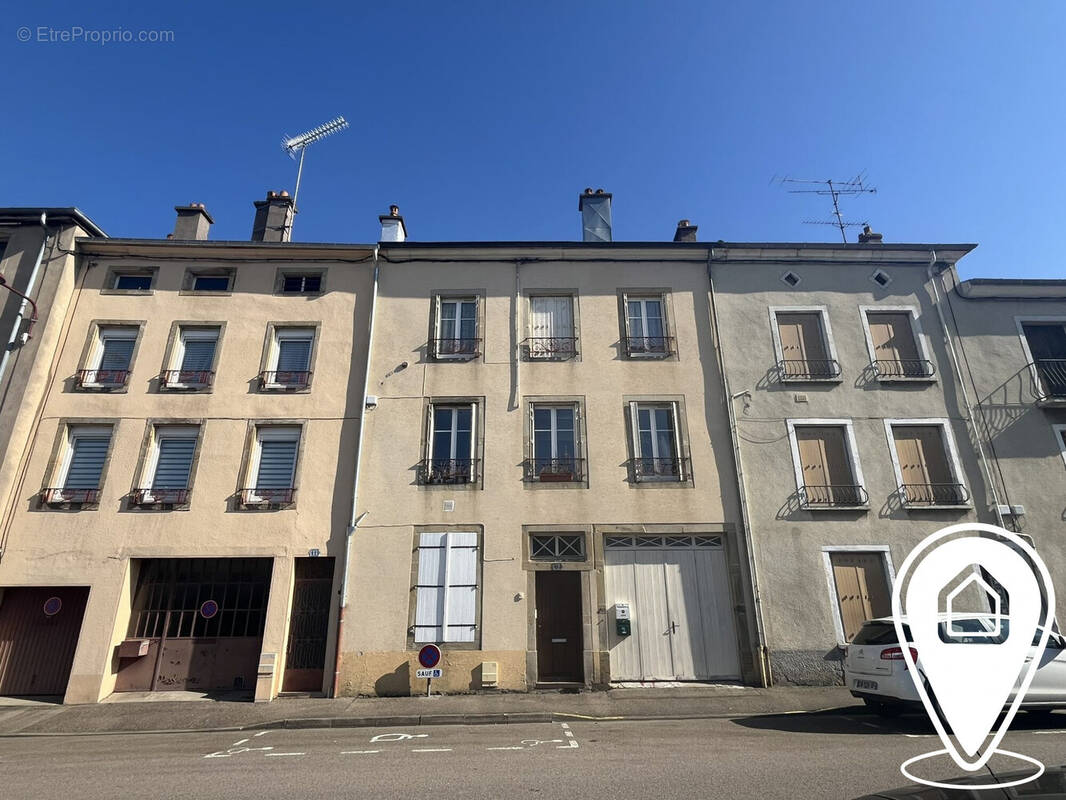 Appartement à MIRECOURT