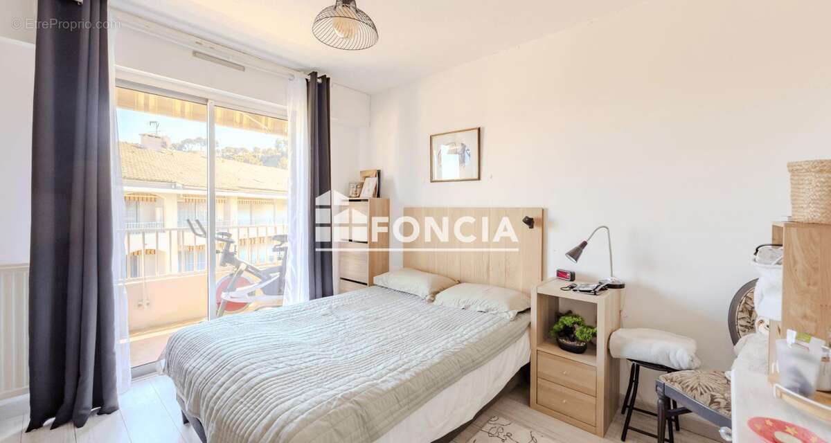 Appartement à HYERES