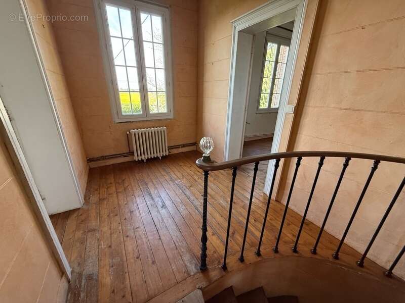 Maison à BUCHY
