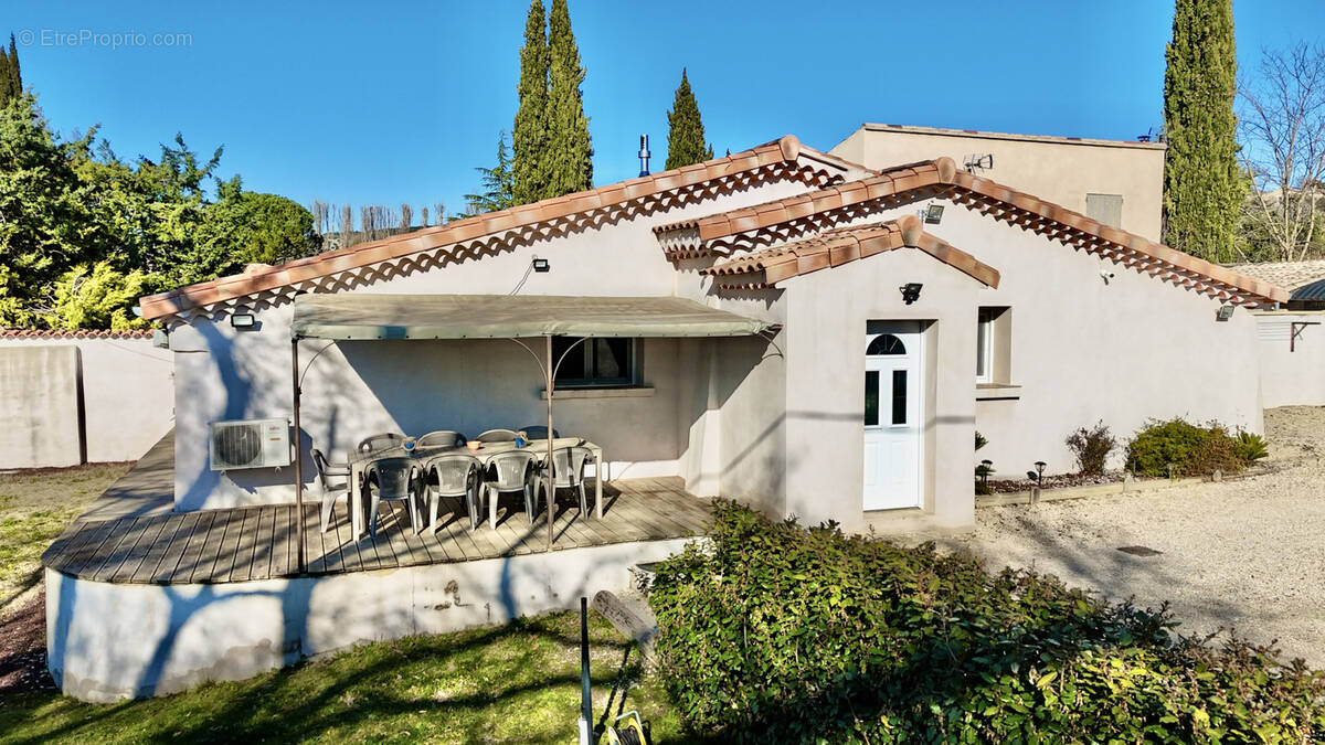 Maison à MALAUCENE