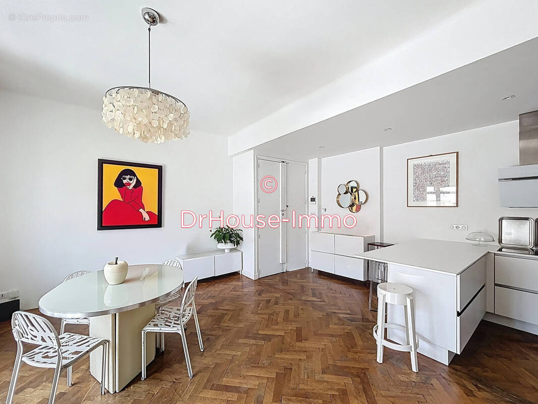 Appartement à MARSEILLE-7E