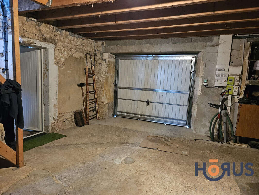Maison à BOURG-CHARENTE