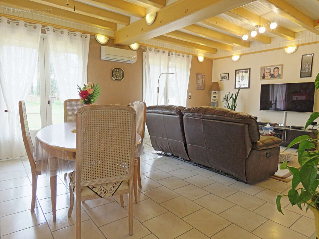 Maison à SAINT-MAURICE-SUR-FESSARD