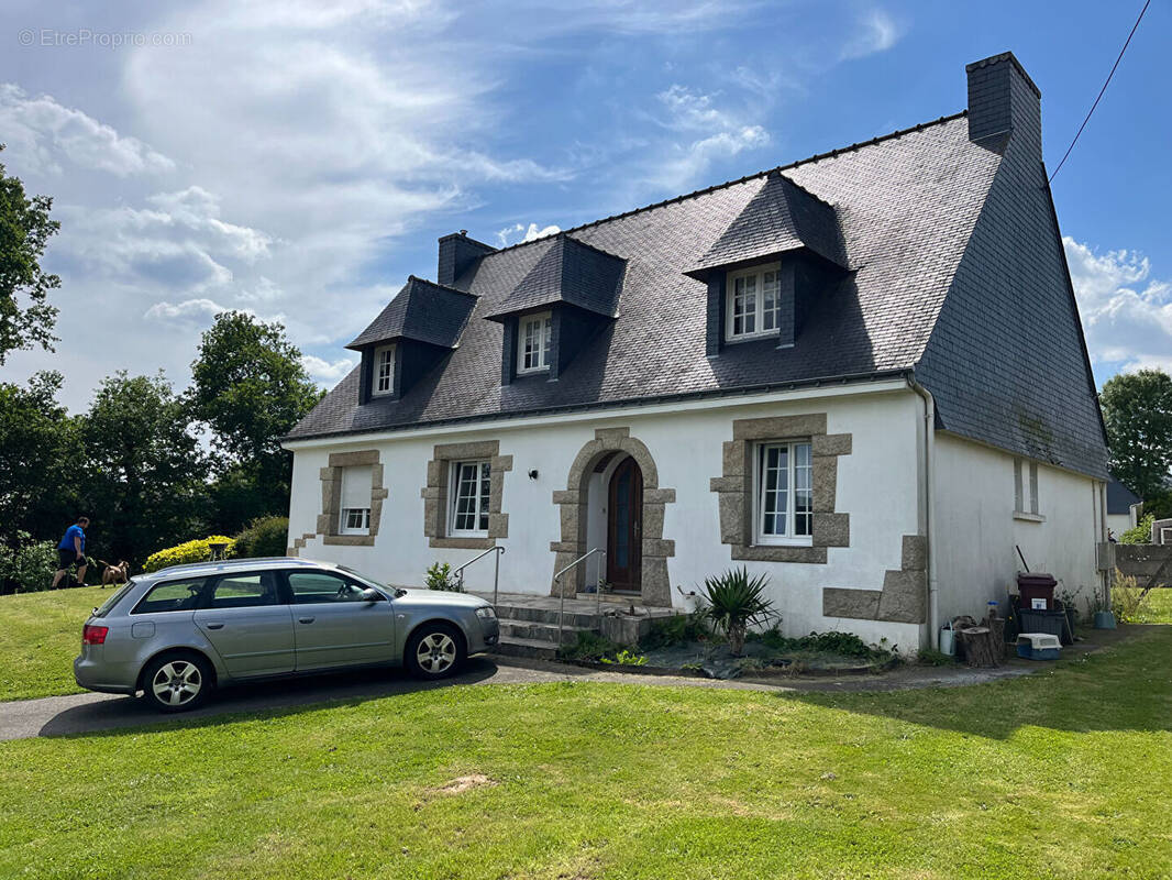 Maison à LOCMINE