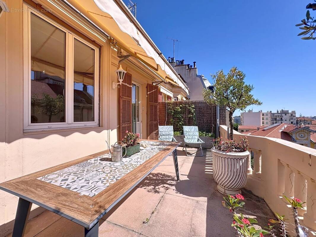 Appartement à NICE