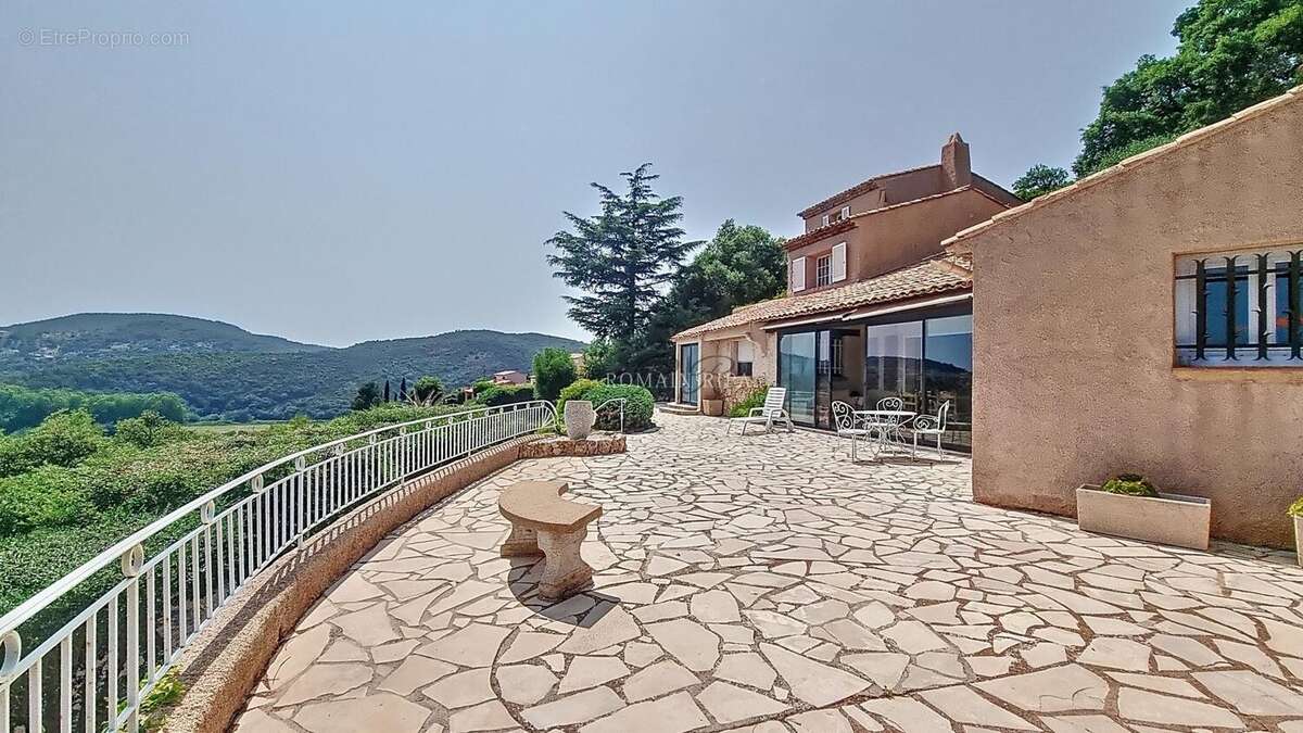 Photo 4 - Maison à SAINT-RAPHAEL