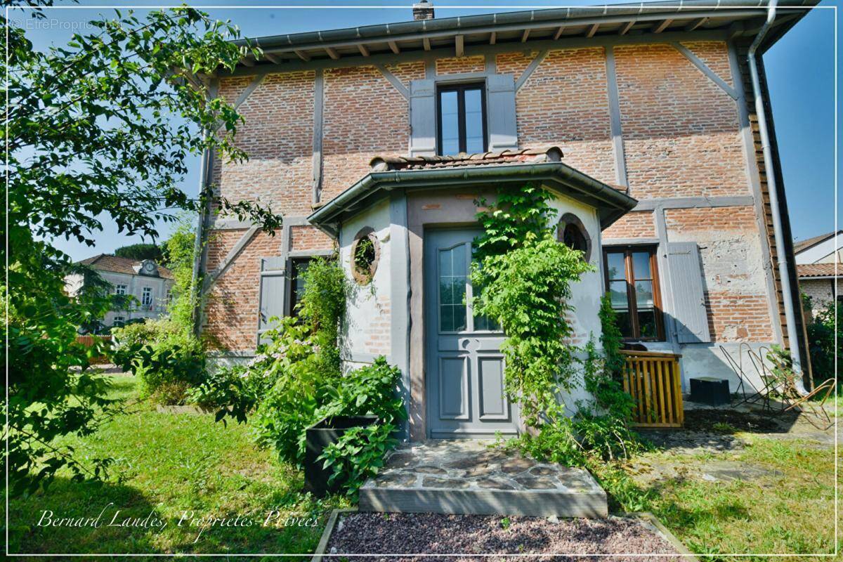 Maison à MEZOS