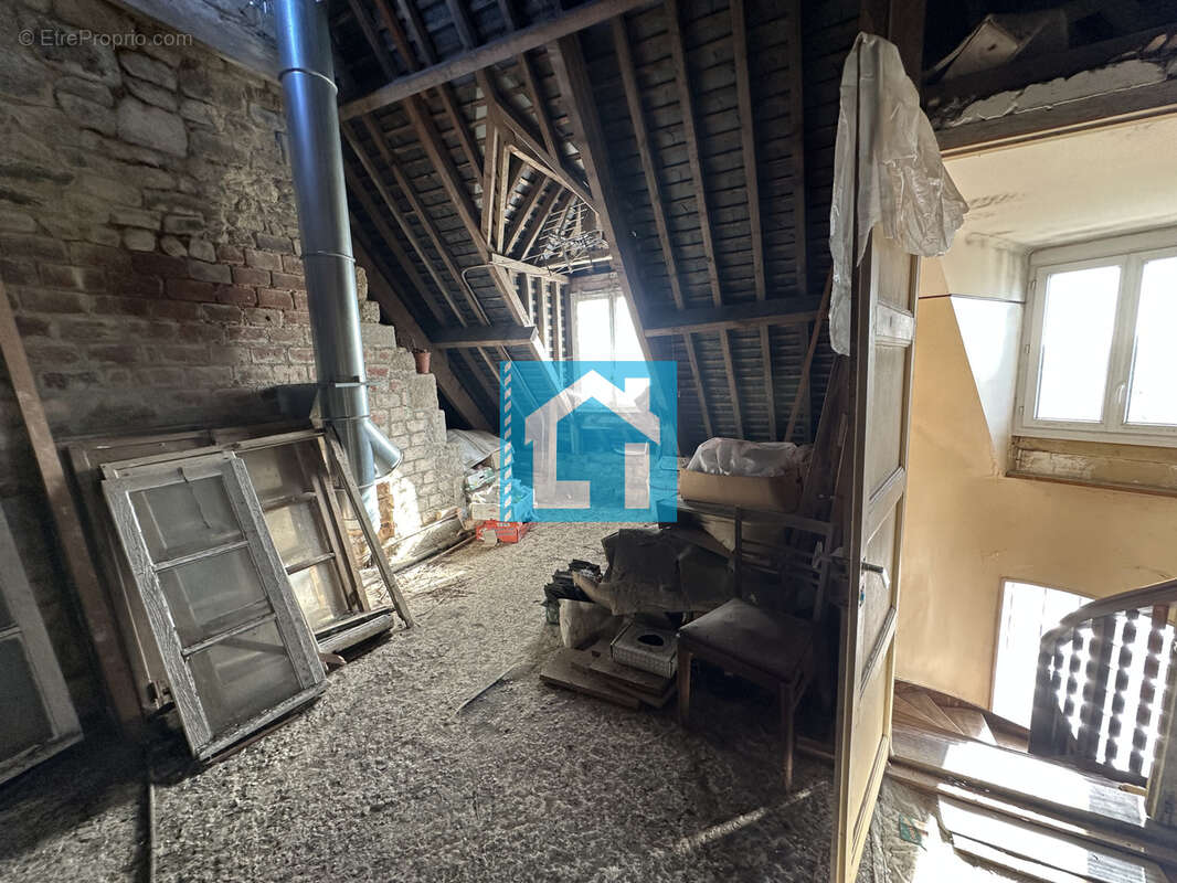 Maison à REFFUVEILLE