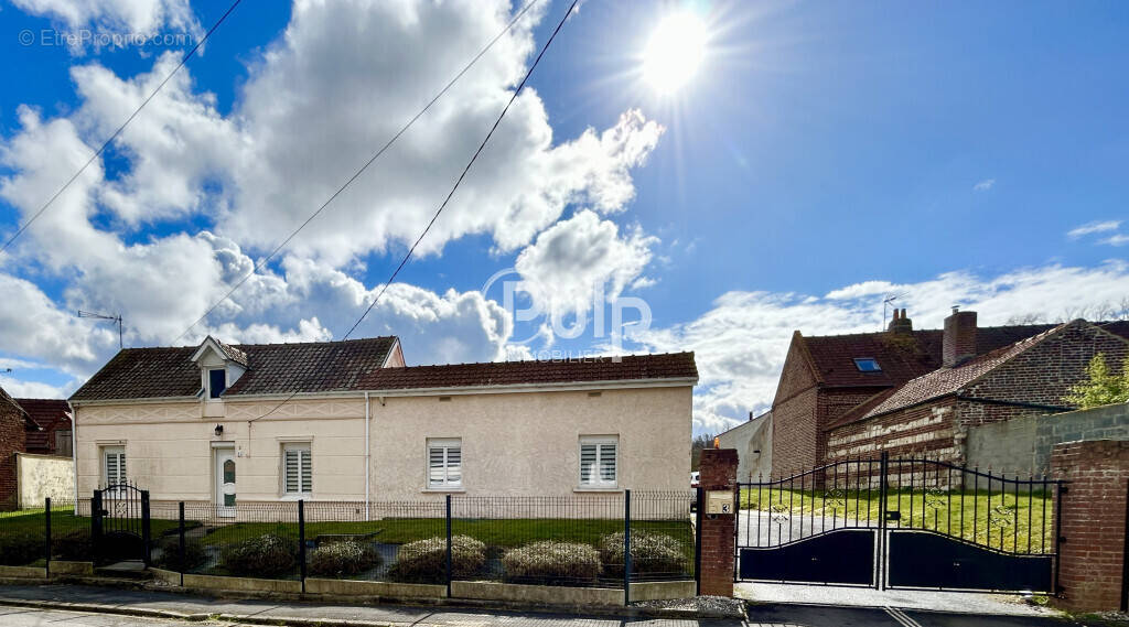 Maison à AIX-NOULETTE