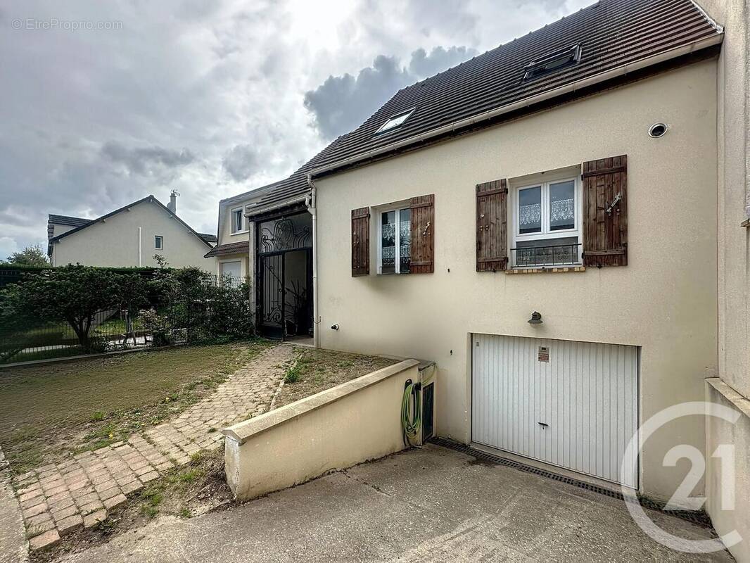 Maison à GARGES-LES-GONESSE