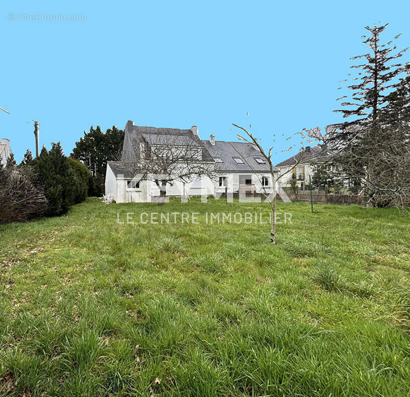 Maison à PLOEMEL