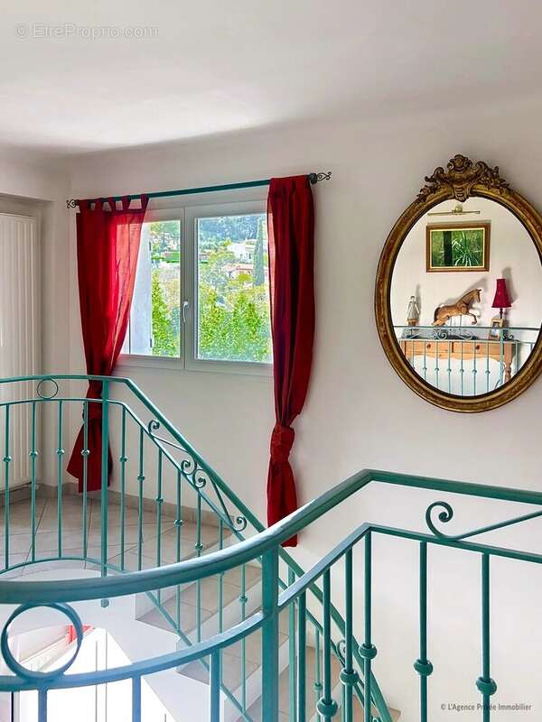 Maison à MOUGINS