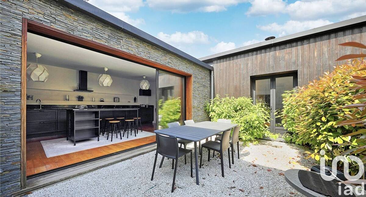 Photo 1 - Maison à CRECY-LA-CHAPELLE