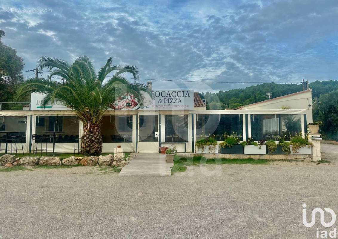 Photo 4 - Commerce à LE CANNET-DES-MAURES