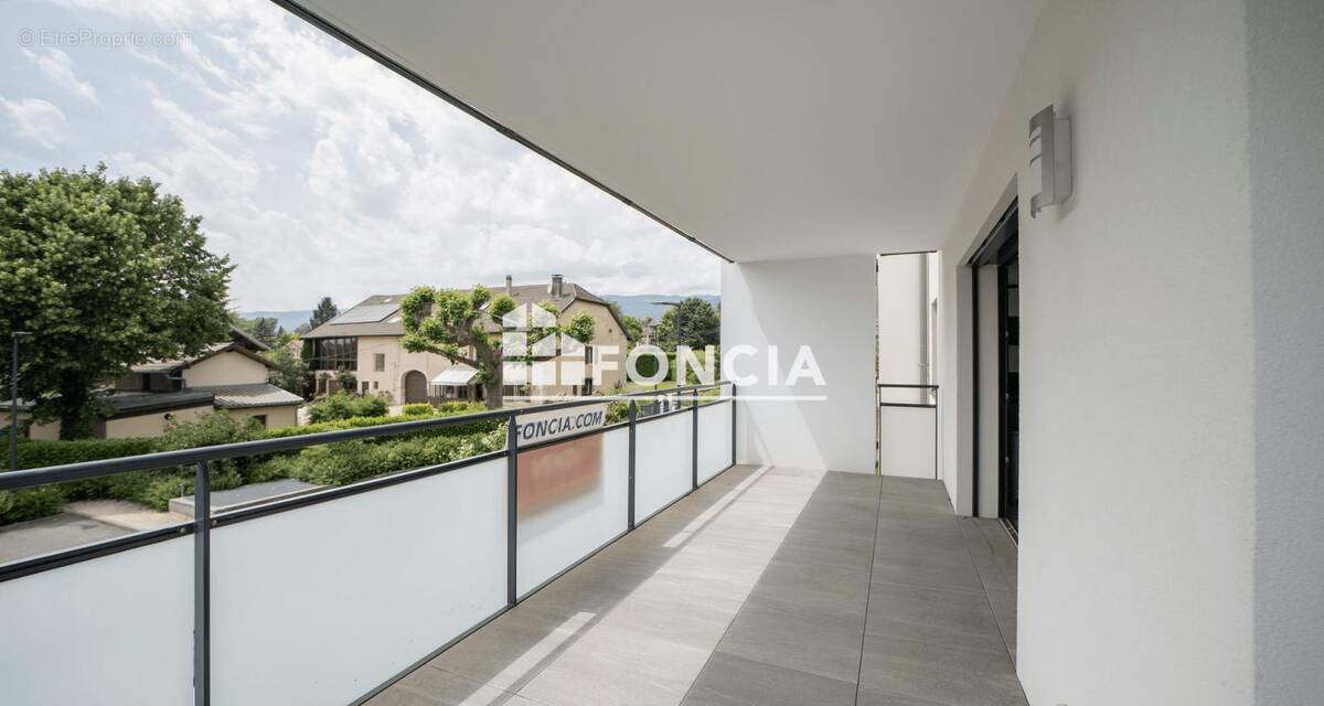 Appartement à PREVESSIN-MOENS