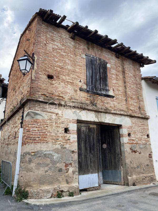 Maison à LISLE-SUR-TARN