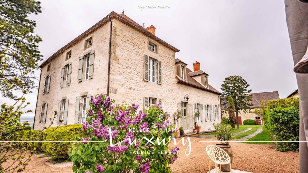 Maison à CHARROUX