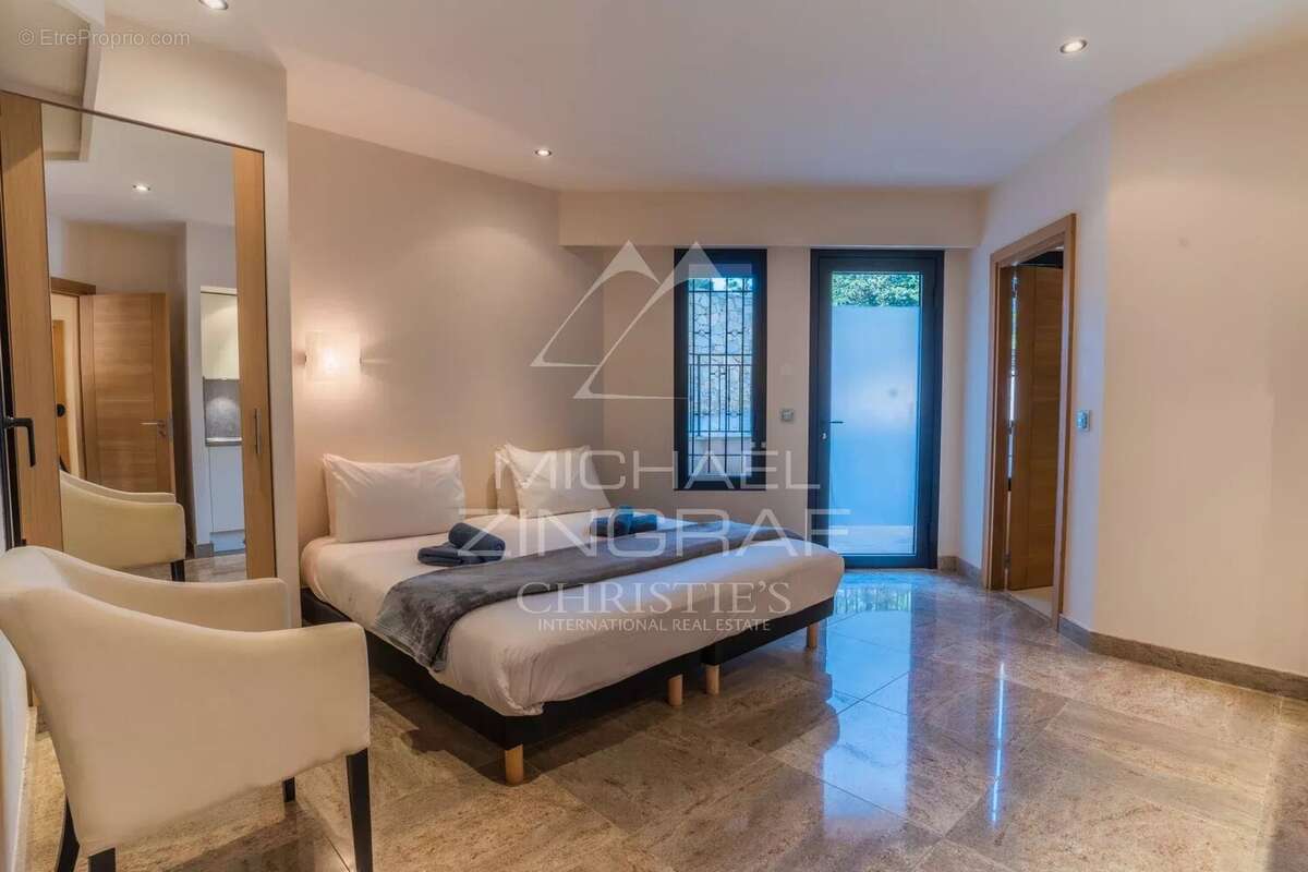 Maison à MOUGINS