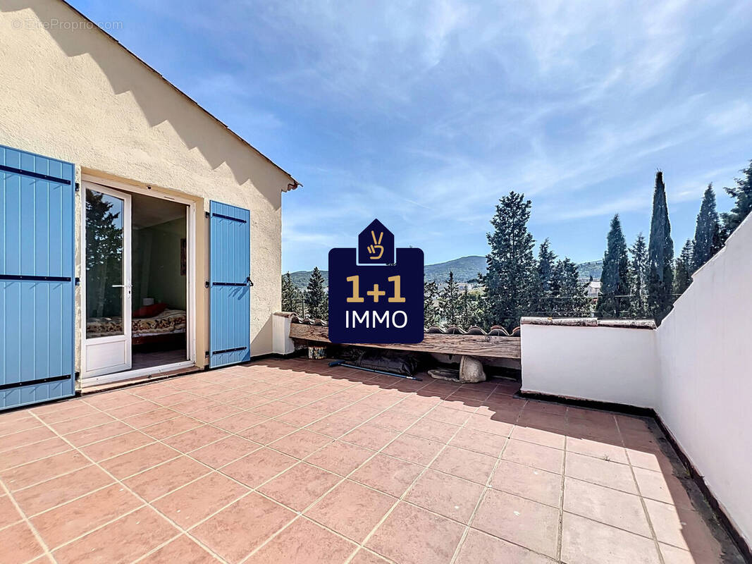 Maison à ROQUEBRUNE-SUR-ARGENS