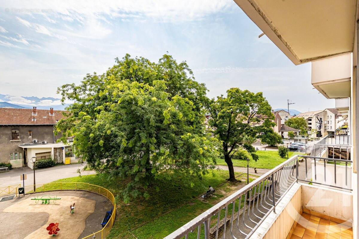 Appartement à SAINT-MARTIN-D&#039;HERES