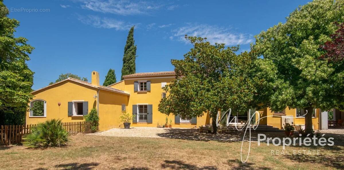 Maison à HYERES