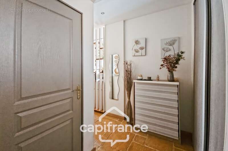 Maison à LAYRAC
