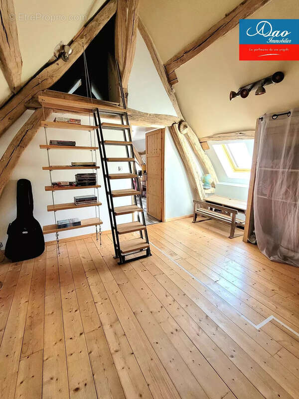 Maison à AIX-EN-OTHE