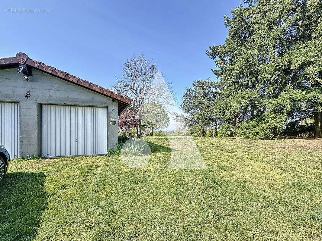 Maison à COTTANCE