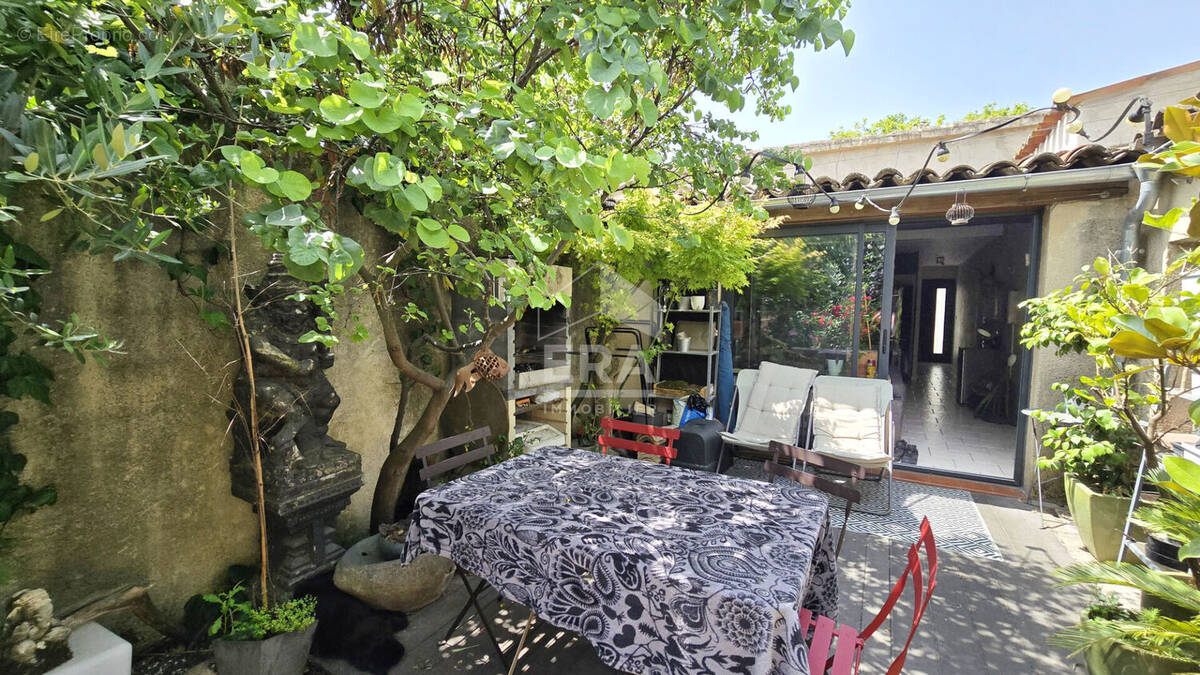 Maison à MALLEMORT