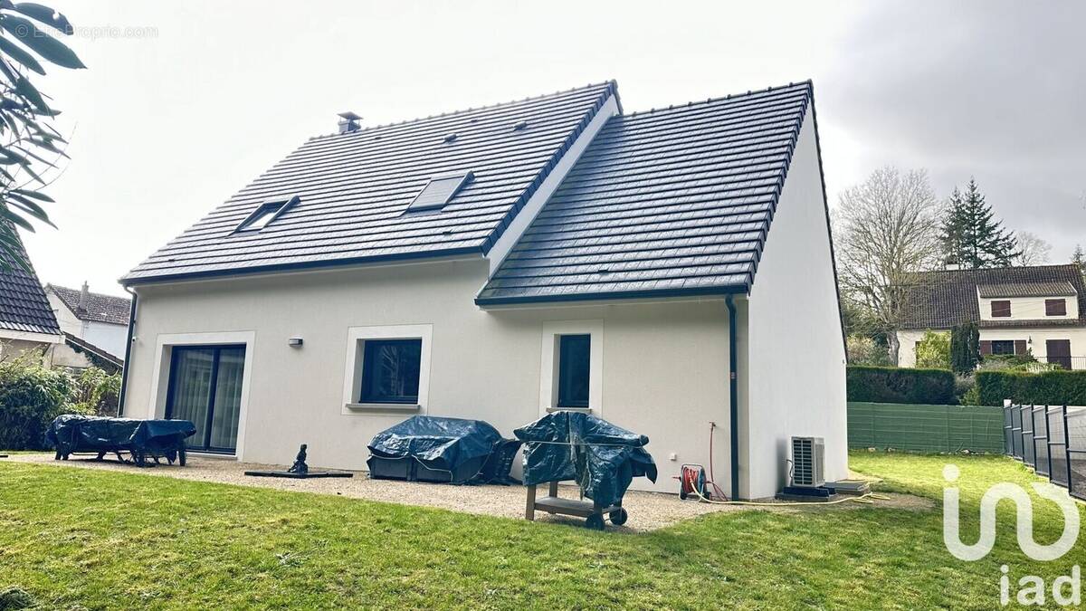 Photo 1 - Maison à SAINT-PIERRE-LES-NEMOURS