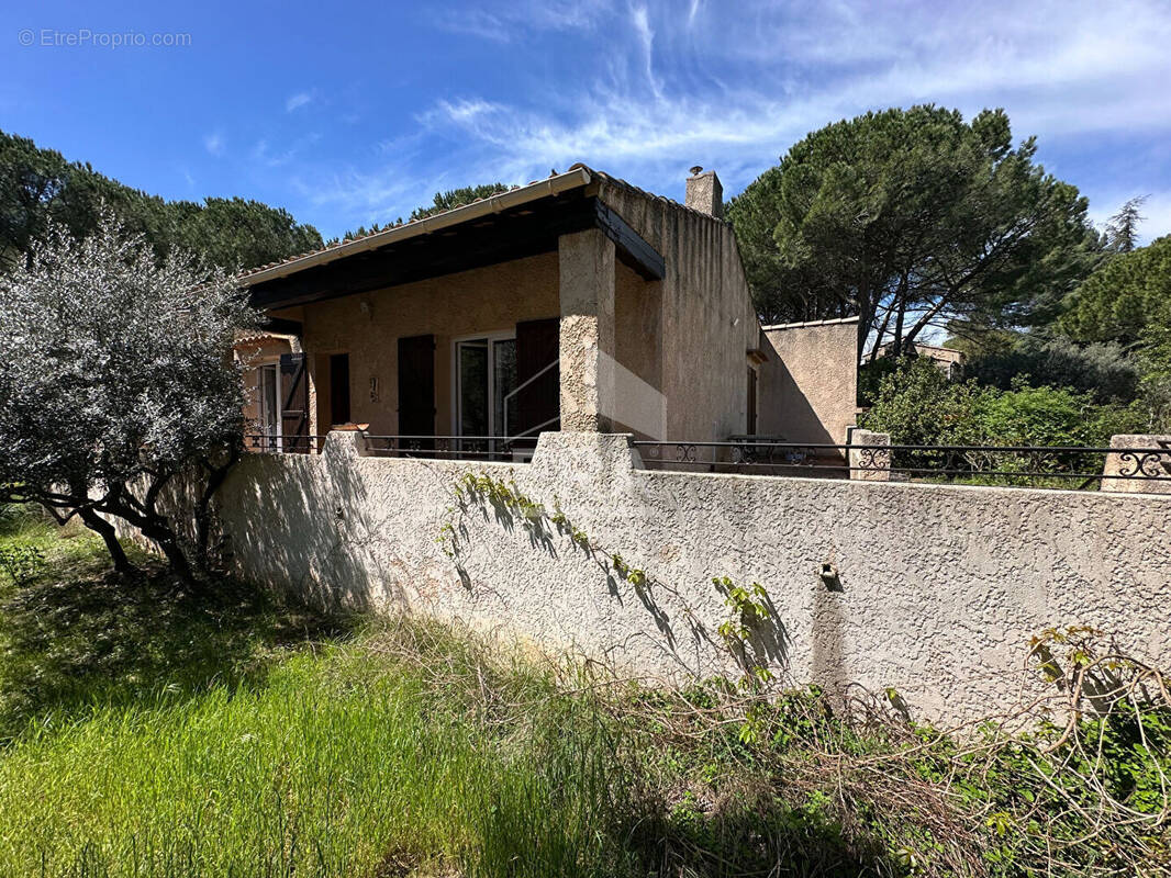 Maison à SAINT-MAXIMIN-LA-SAINTE-BAUME