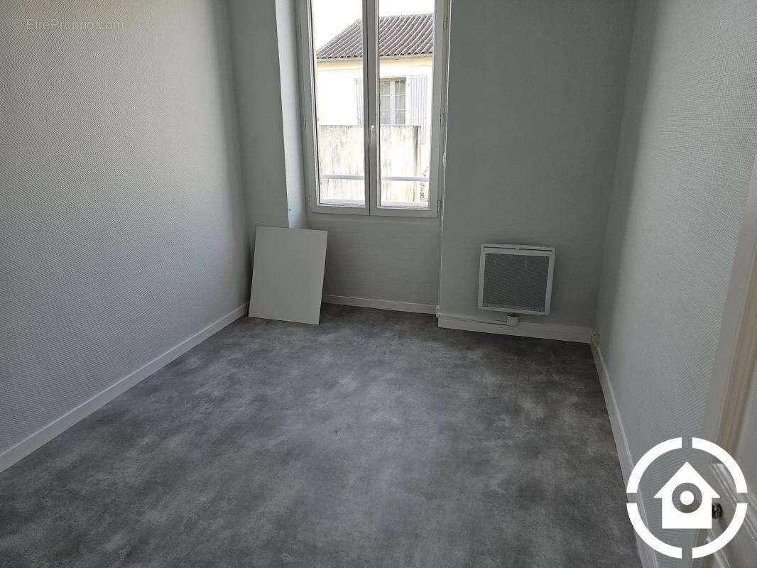 Appartement à COGNAC